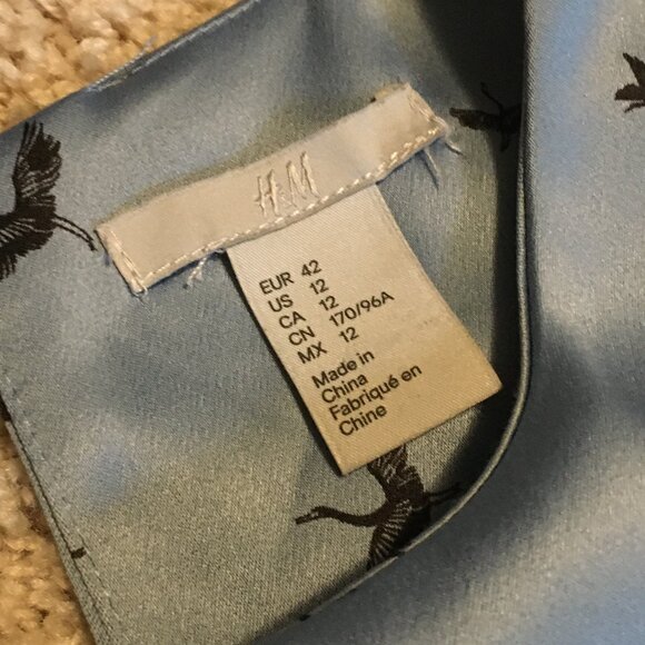 H&M Retro 70s Crane Silky Button Sleeve Belted Midi Dress - Picture 10 of 16